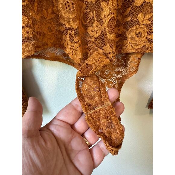 Jolie & Joy X Large Rust Bodysuit Mock Neck Floral Lace Sheer Whimsigoth Boho - Picture 9 of 9
